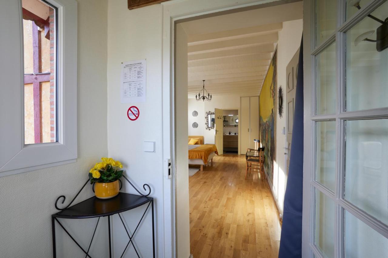 Les Papouz Bed & Breakfast Gommecourt Eksteriør bilde